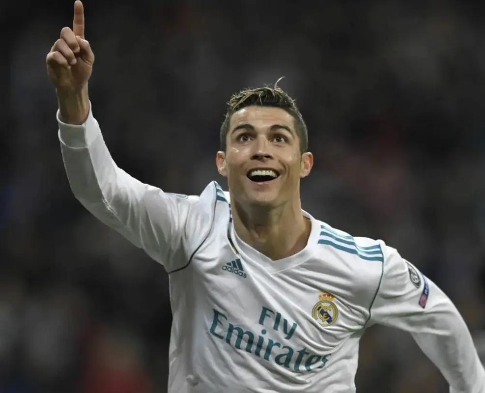 江苏业余足球再添活力 “我爱足球”城市联赛赋能基层足球发展（江苏业余足球迎来新活力：“我爱足球”城市联赛助推基层发展）