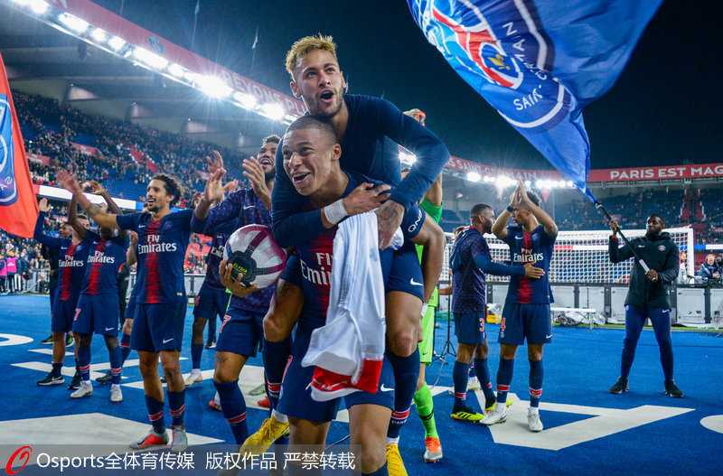 球队把对手三分线完全锁死（球队彻底封锁对手三分火力）