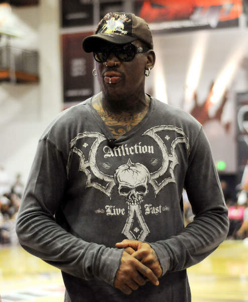 名记：萨拉赫觉得斯洛特被舆论影响，自己不上时球队没有更好（名记：萨拉赫称斯洛特受舆论干扰，自己缺阵时球队并未更好）