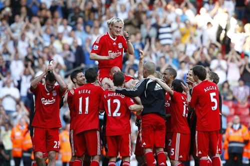 他第四节突然爆发，带队直接反超（末节他火力全开，率队一举反超）